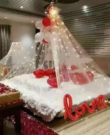 Romantic Decoration Set with White Net, LED Lights, and Foil Balloons ( default, OS )