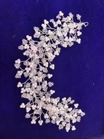 Shimmering Tyara Floral Hair Accessory – Pink ( white, OS )